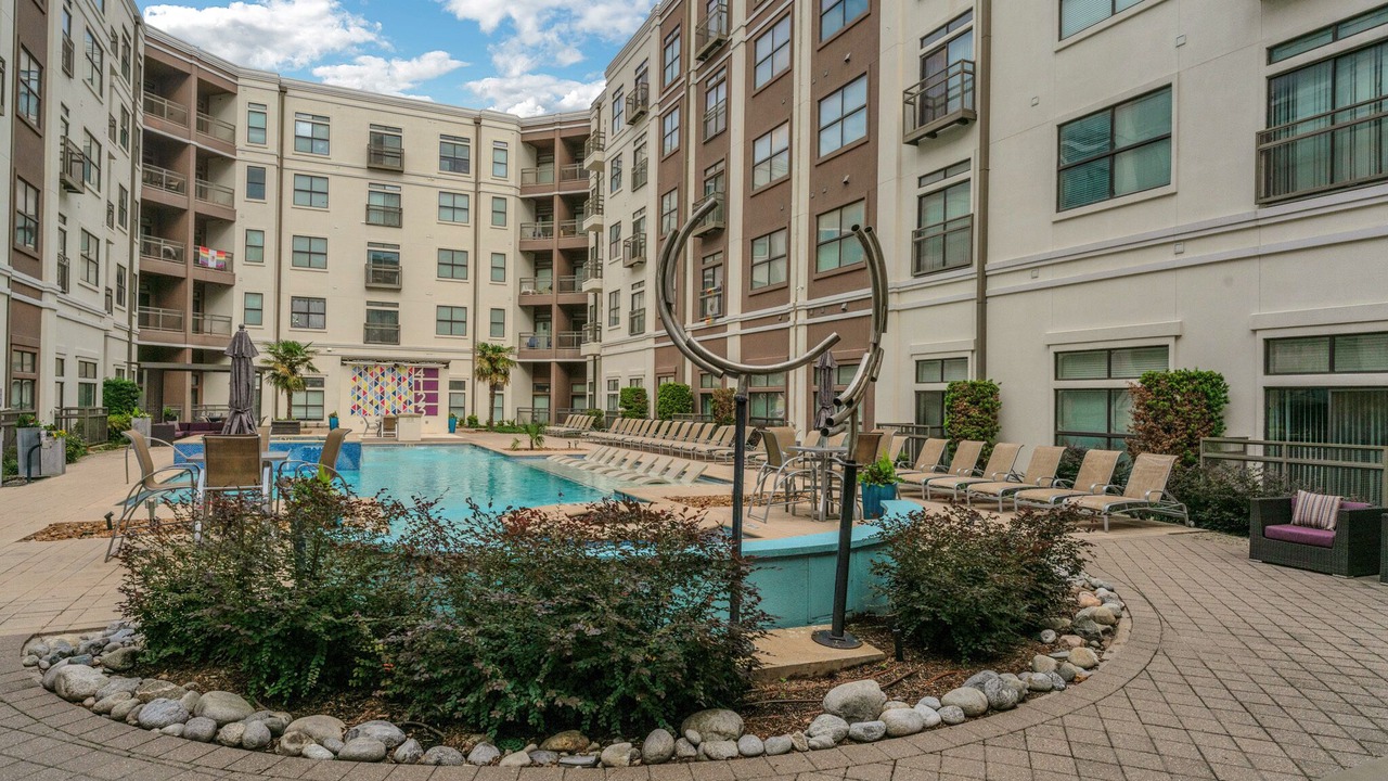 Photo of Outdoor in Oak Lawn