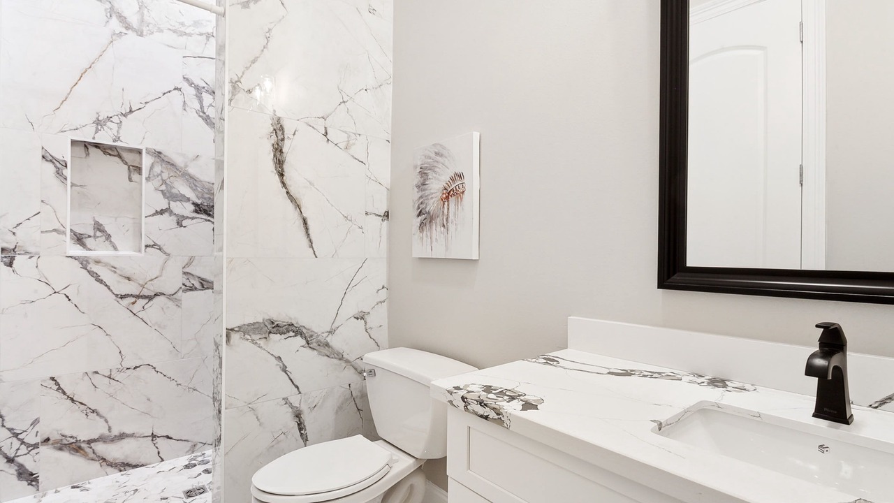 Photo of Bathroom in Tulane - Gravier