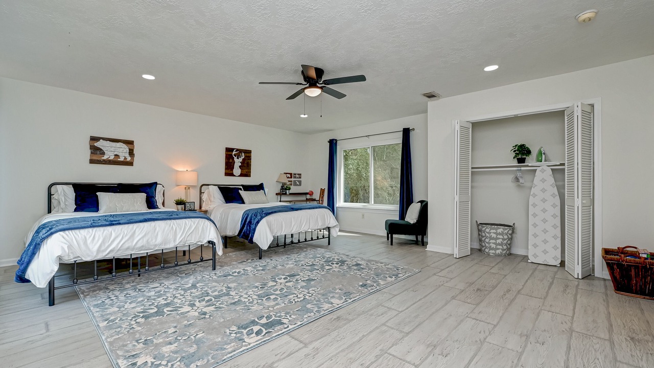 Photo of Bedroom in Stagecoach