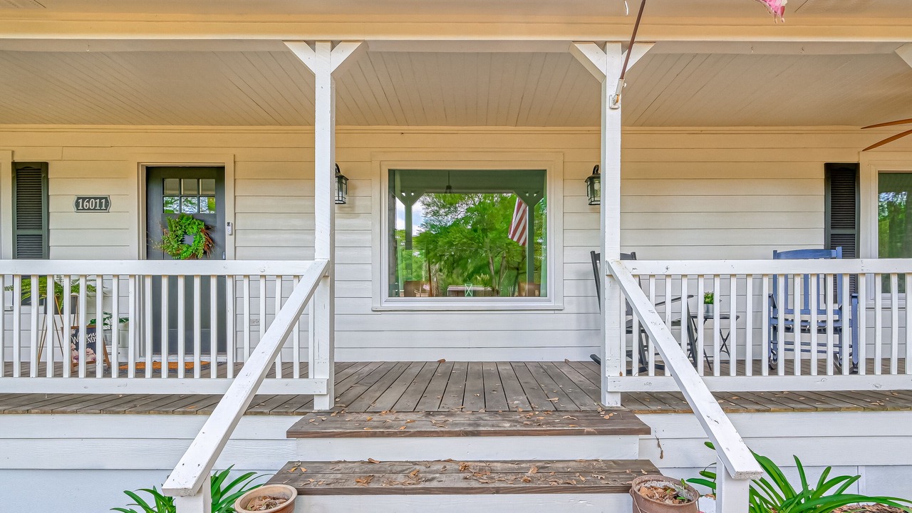 Photo of Patio Balcony in Stagecoach