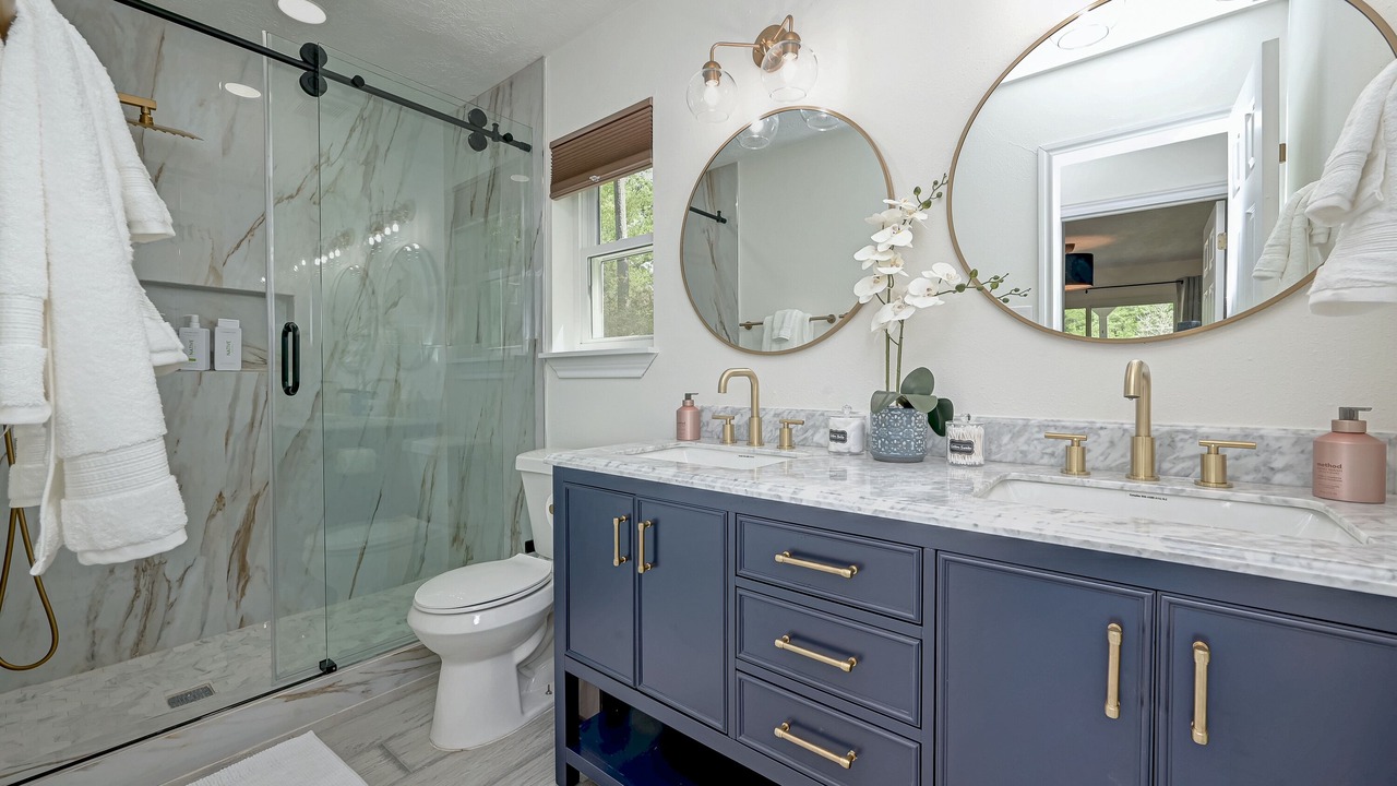 Photo of Bathroom in Stagecoach
