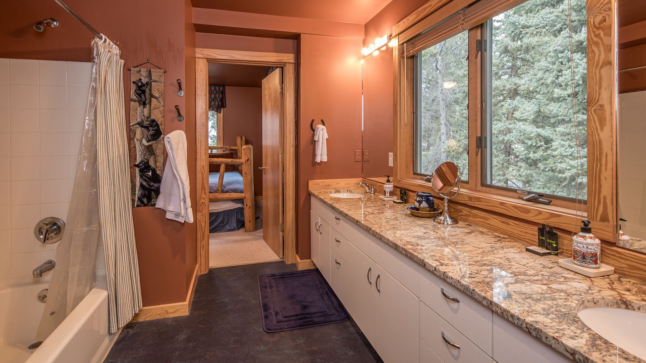 Photo of Bathroom in Big Sky