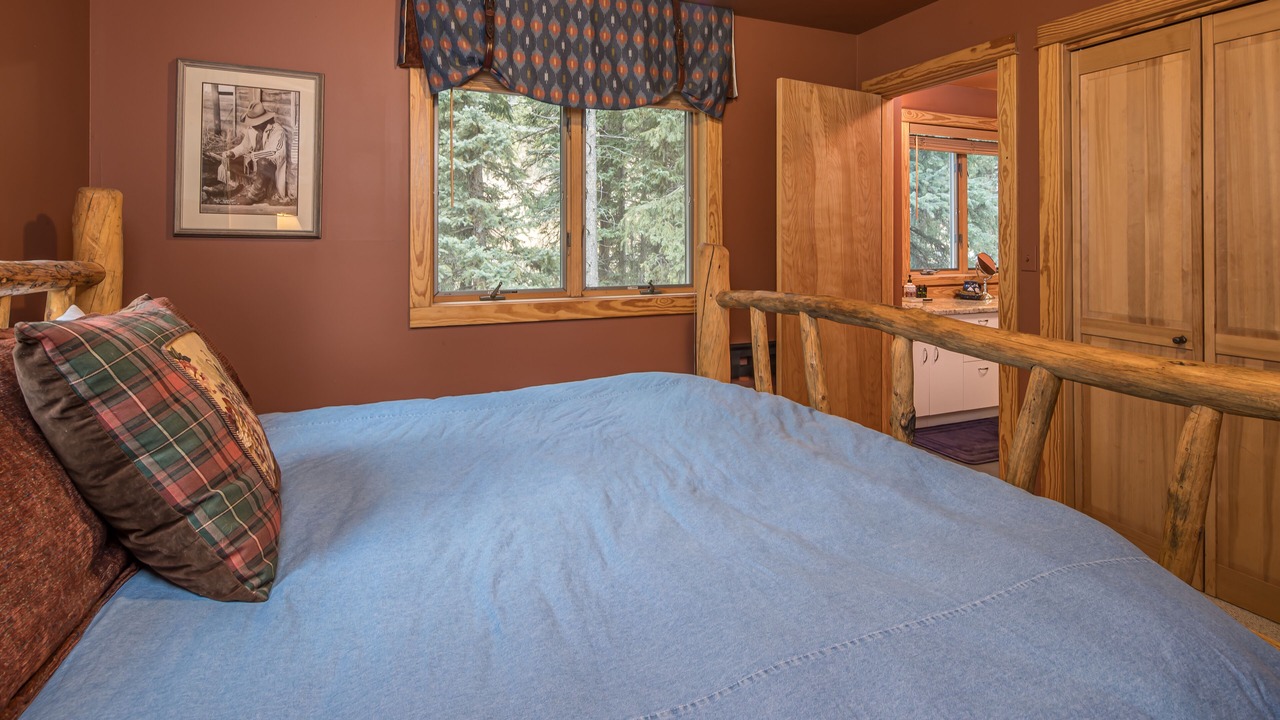 Photo of Bedroom in Big Sky