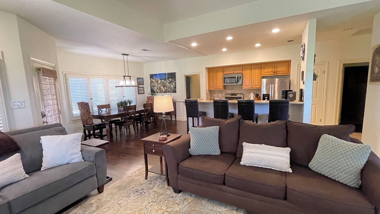 Photo of Livingroom in Barton Creek Lakeside
