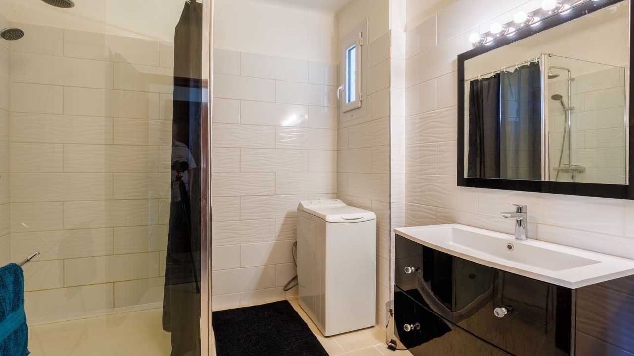 Photo of Bathroom in Uzes
