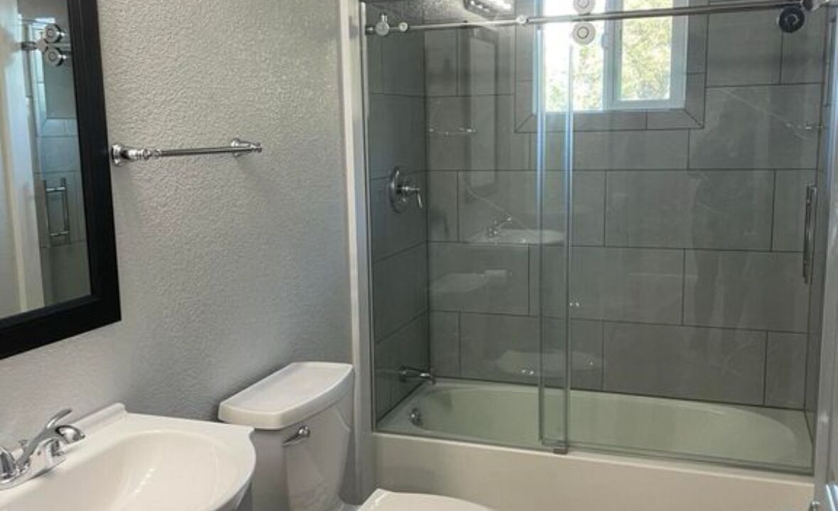Photo of Bathroom in Benbow