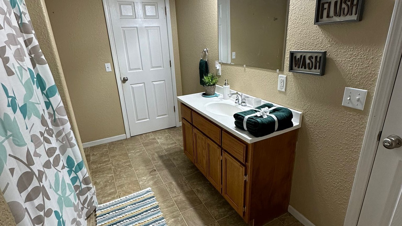 Photo of Bathroom in SaddleBrook