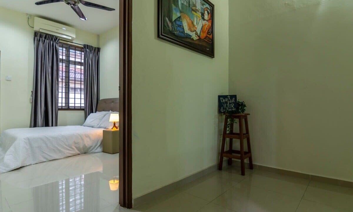 Photo of Bedroom in Central District