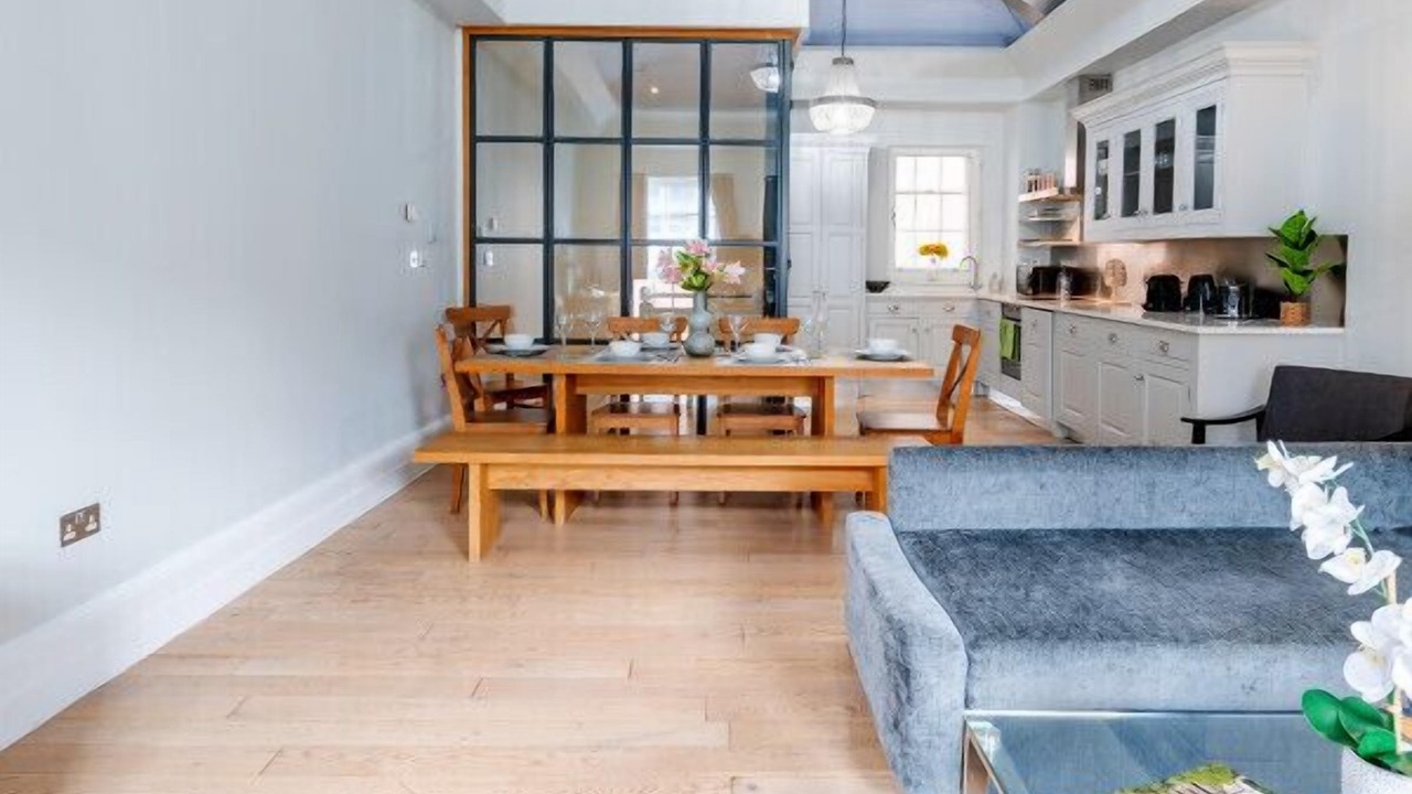 Photo of Others in London City Centre