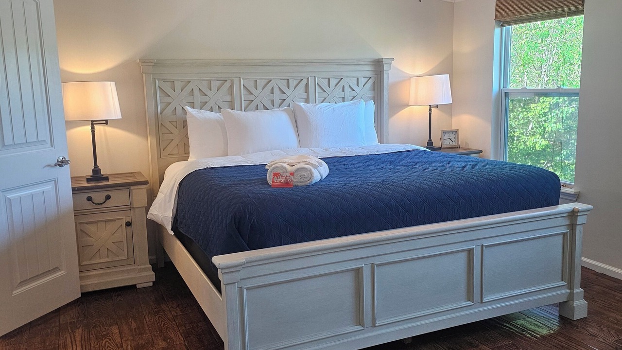 Photo of Bedroom in Cross Hill