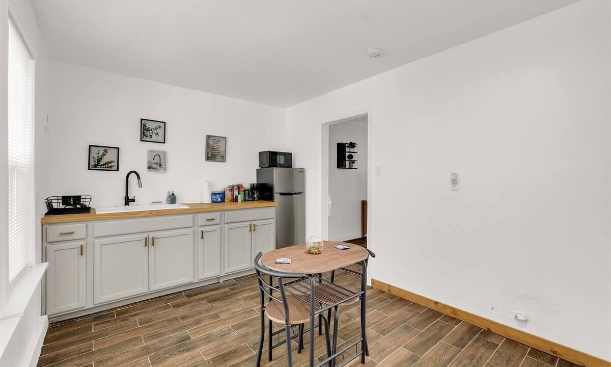 Photo of Kitchen in Midtown