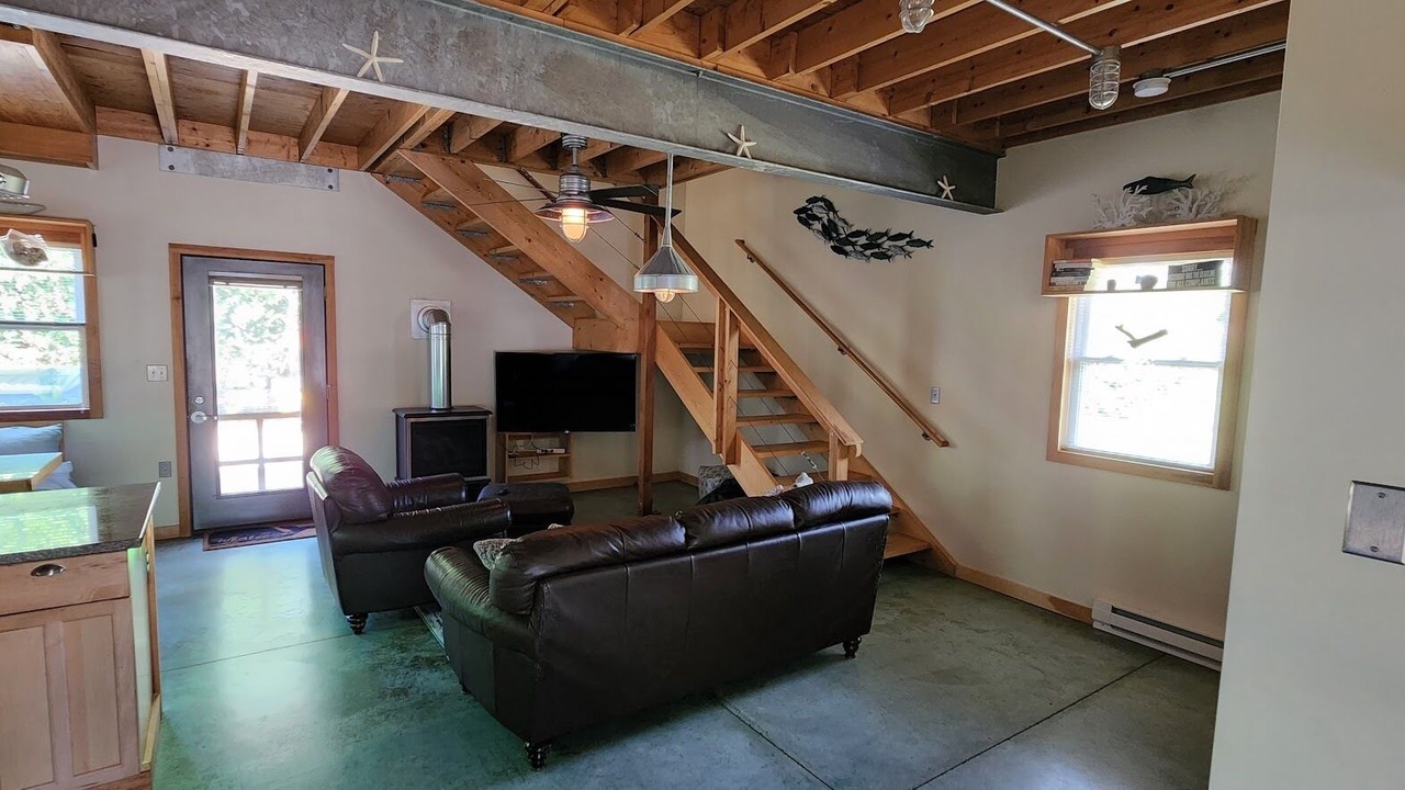 Photo of Livingroom in Charlestown