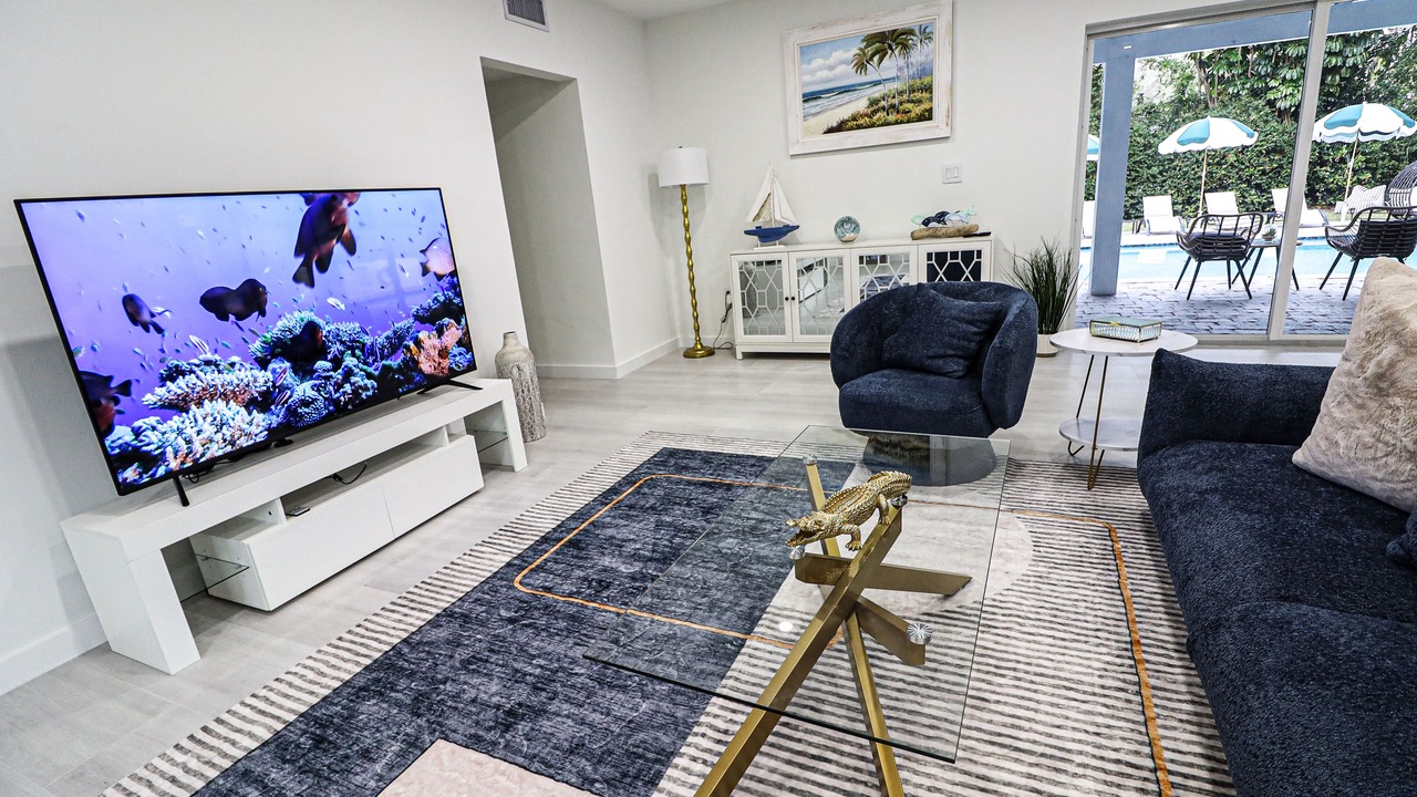 Photo of Livingroom in Golden Glades