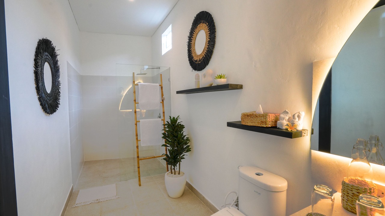 Photo of Bathroom in Pererenan