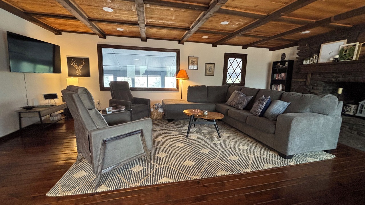 Photo of Livingroom in Cassville