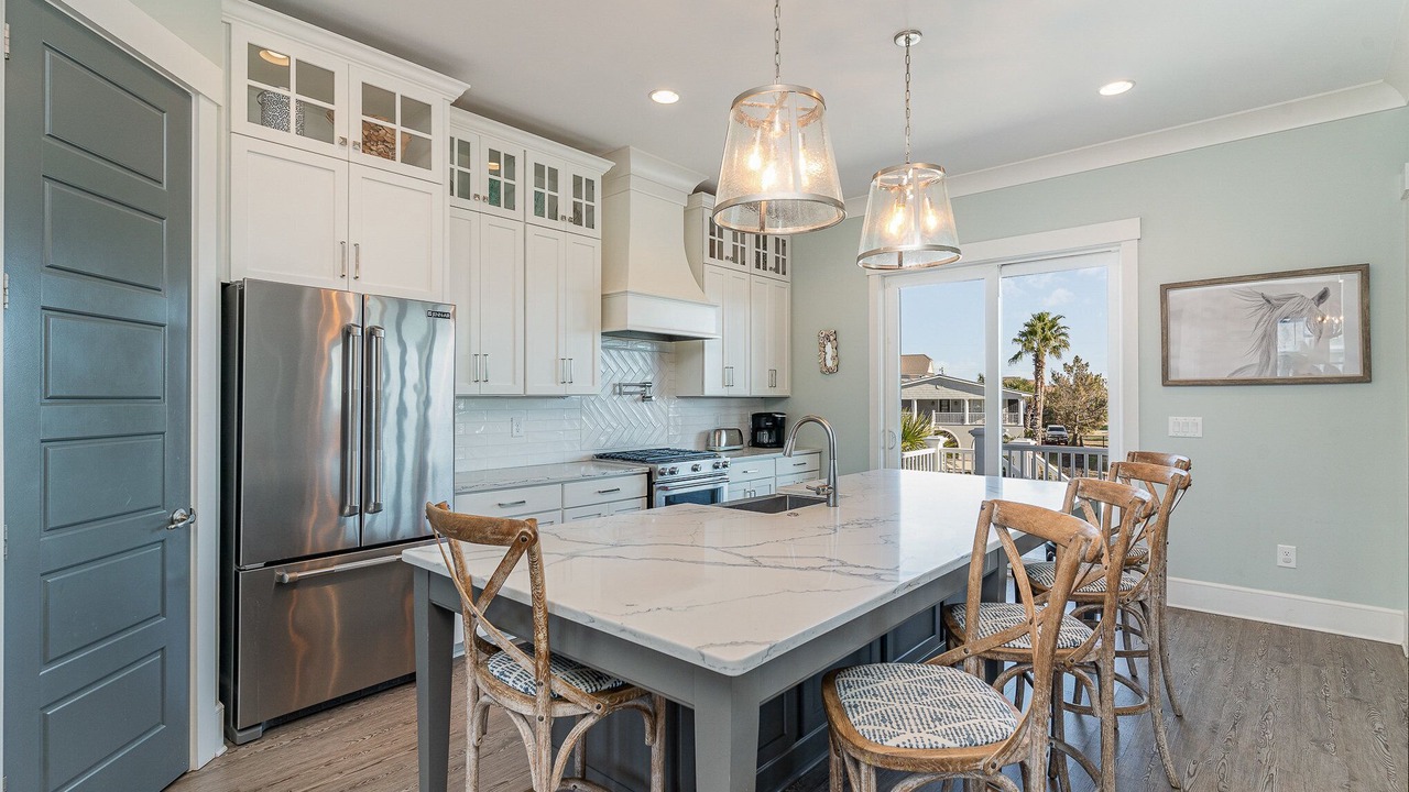 Photo of Kitchen in Inlet Harbour