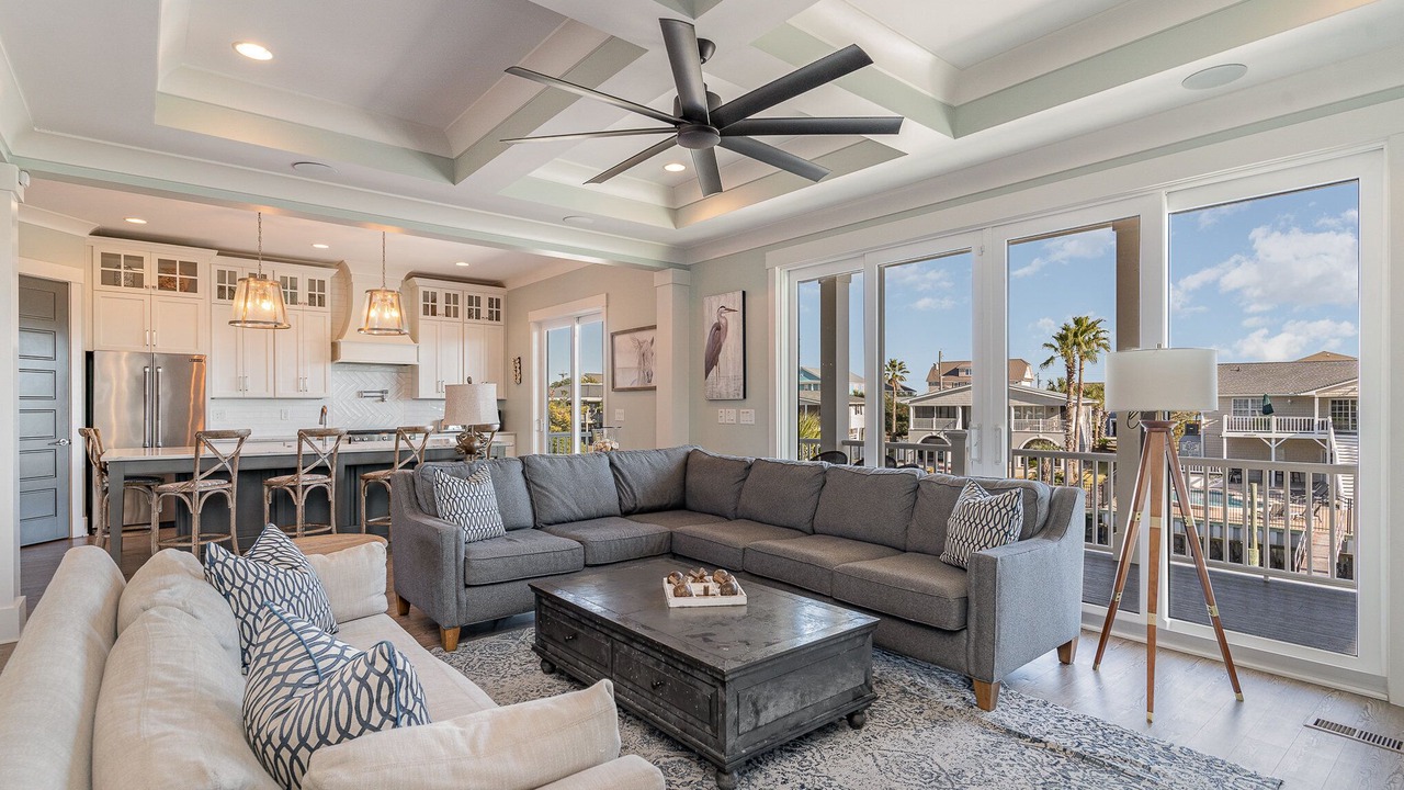 Photo of Livingroom in Inlet Harbour