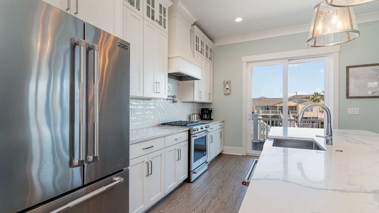 Photo of Kitchen in Inlet Harbour