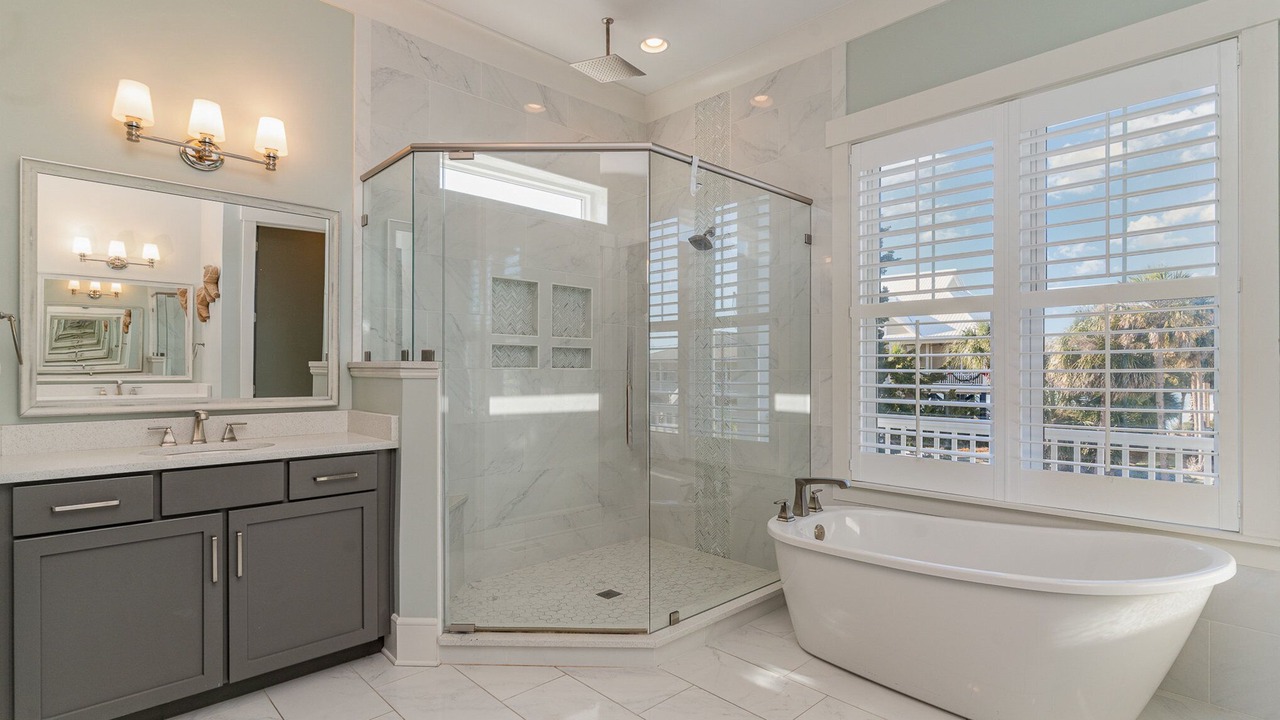 Photo of Bathroom in Inlet Harbour