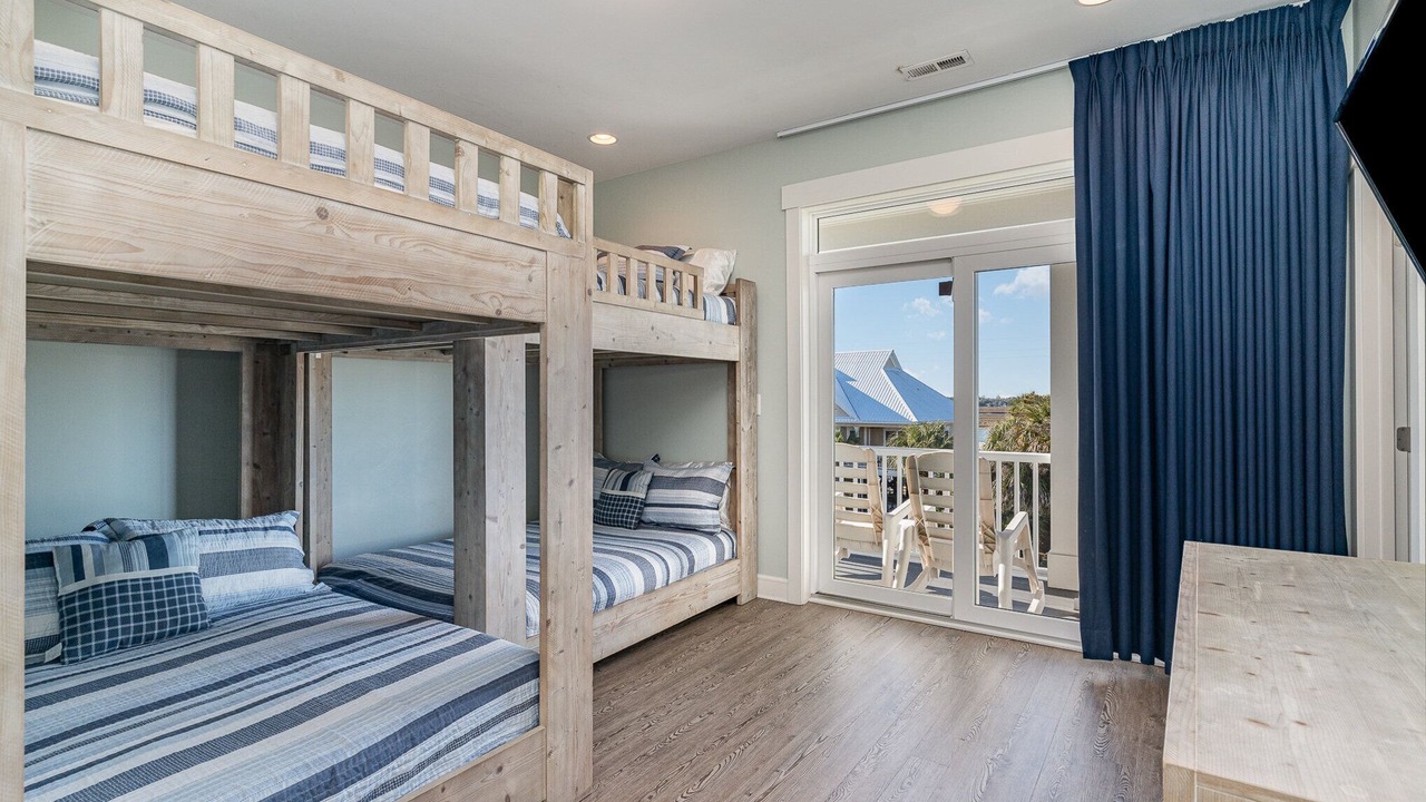 Photo of Bedroom in Inlet Harbour