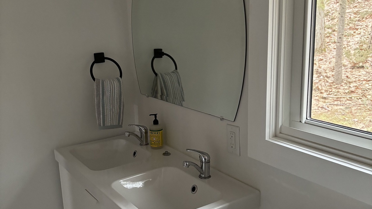 Photo of Bathroom in Gravenhurst