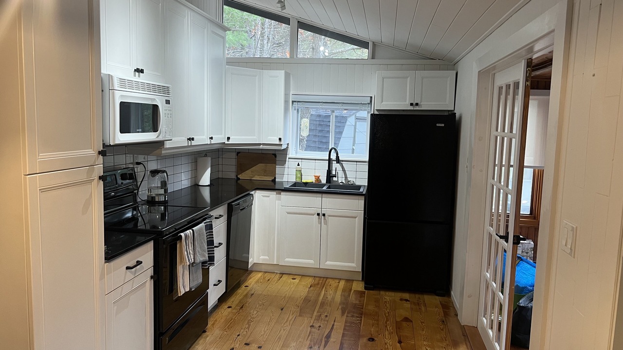 Photo of Kitchen in Gravenhurst
