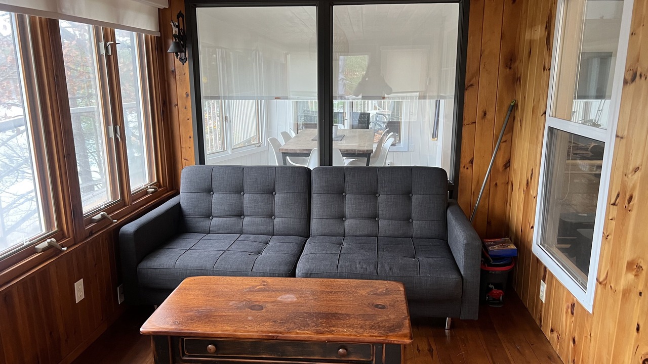 Photo of Livingroom in Gravenhurst