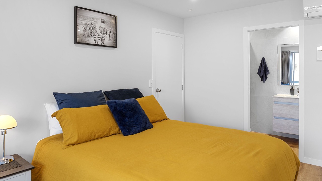 Photo of Bedroom in Omanu