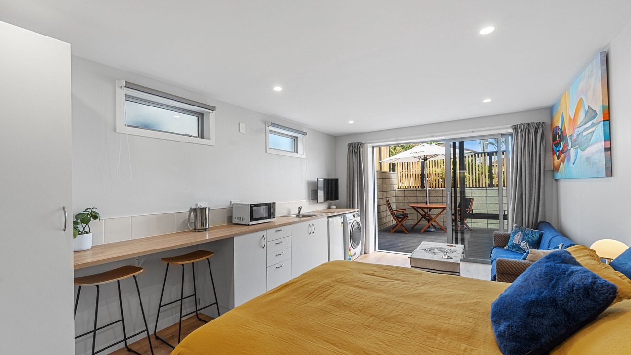 Photo of Bedroom in Omanu