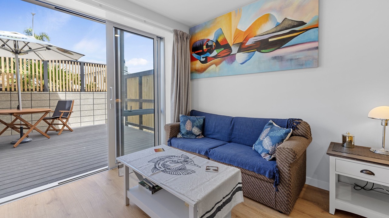 Photo of Livingroom in Omanu