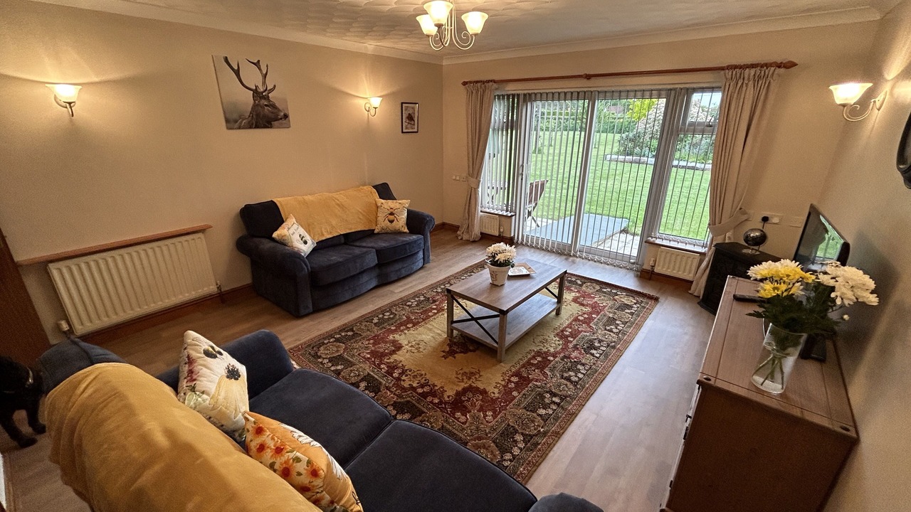 Photo of Livingroom in Frettenham