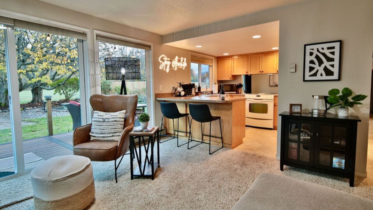 Photo of Livingroom in Port Angeles East