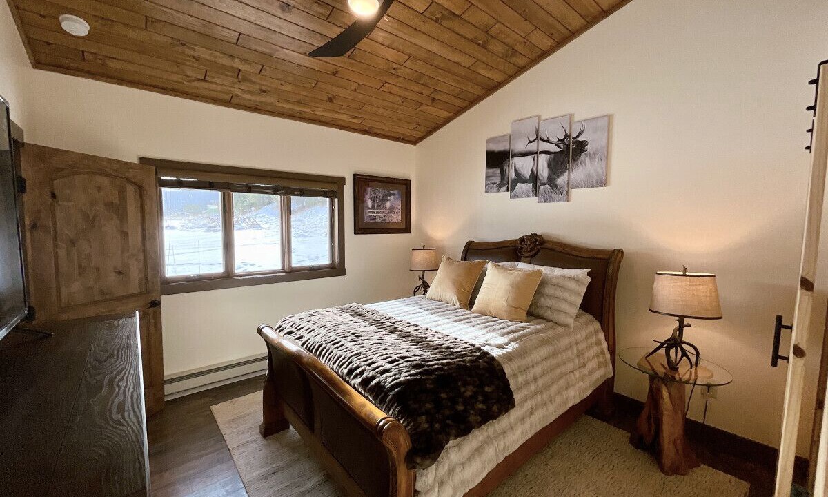 Photo of Bedroom in Gallatin Gateway