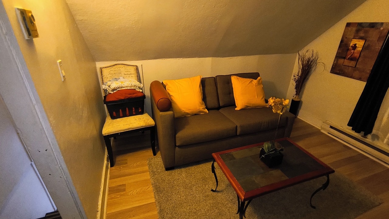 Photo of Livingroom in Sunnyside