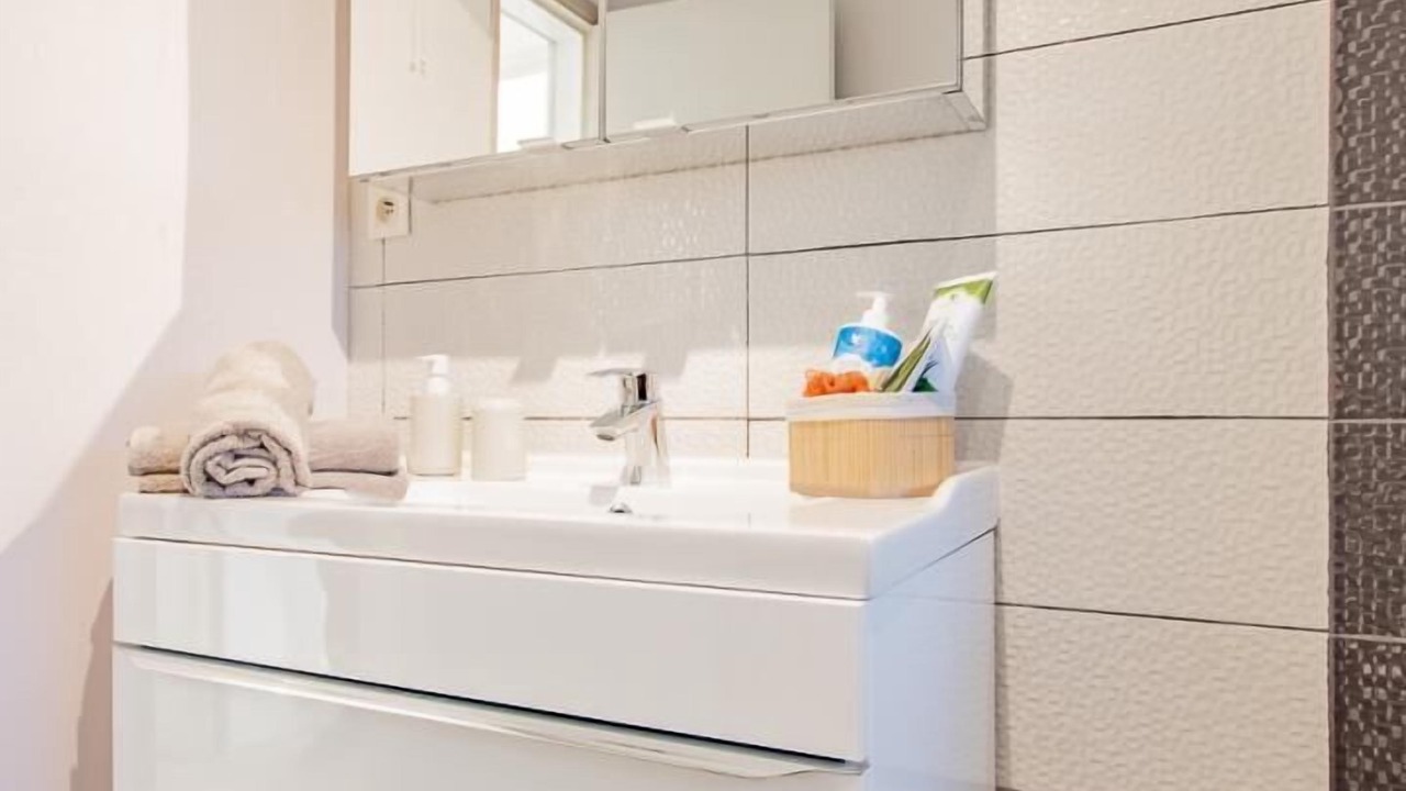 Photo of Bathroom in Bourbon-Lancy