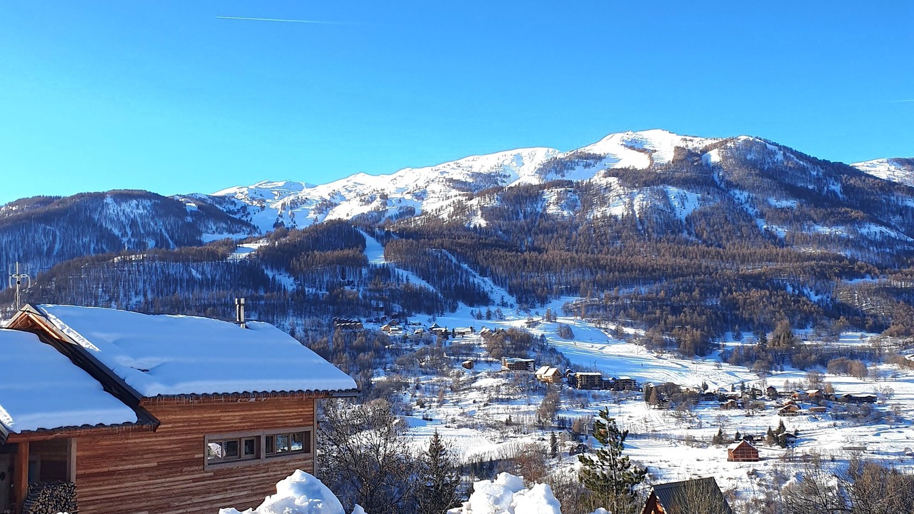 Photo of Others in Allos