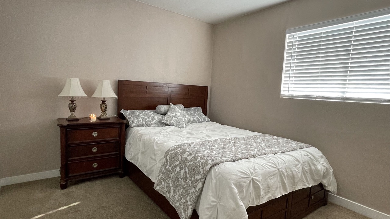 Photo of Bedroom in Midway