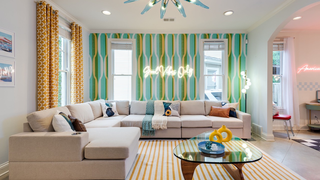 Photo of Livingroom in East Midtown