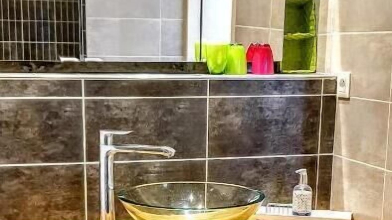 Photo of Bathroom in Bourran