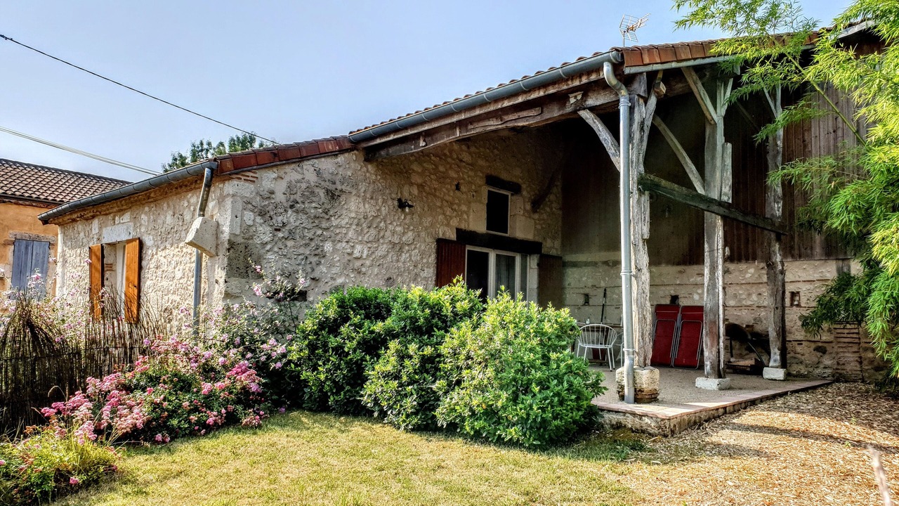 Photo of Outdoor in Bourran