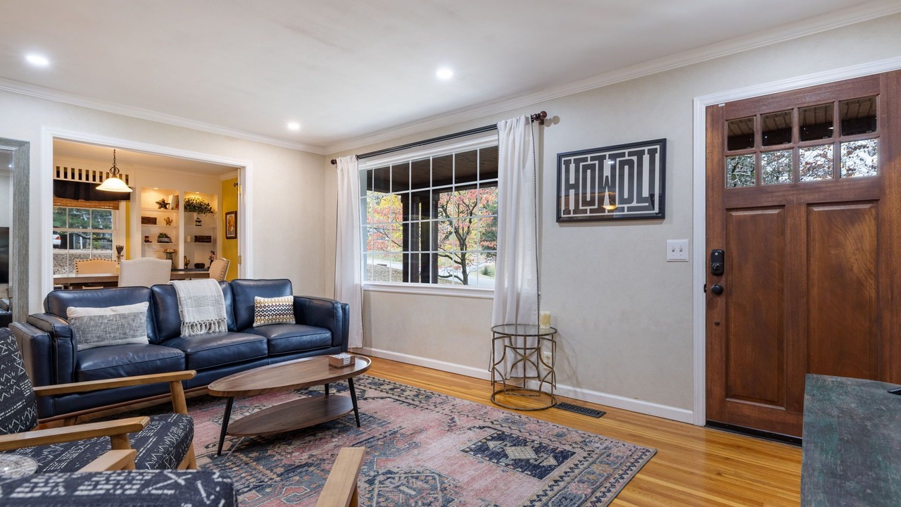 Photo of Bedroom in Merry Oaks