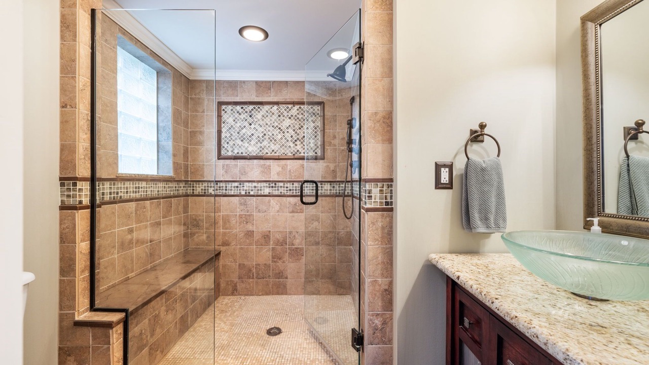 Photo of Bathroom in Merry Oaks