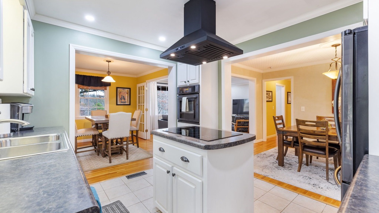 Photo of Others in Merry Oaks