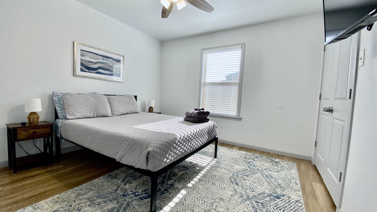 Photo of Bedroom in North by Northwest