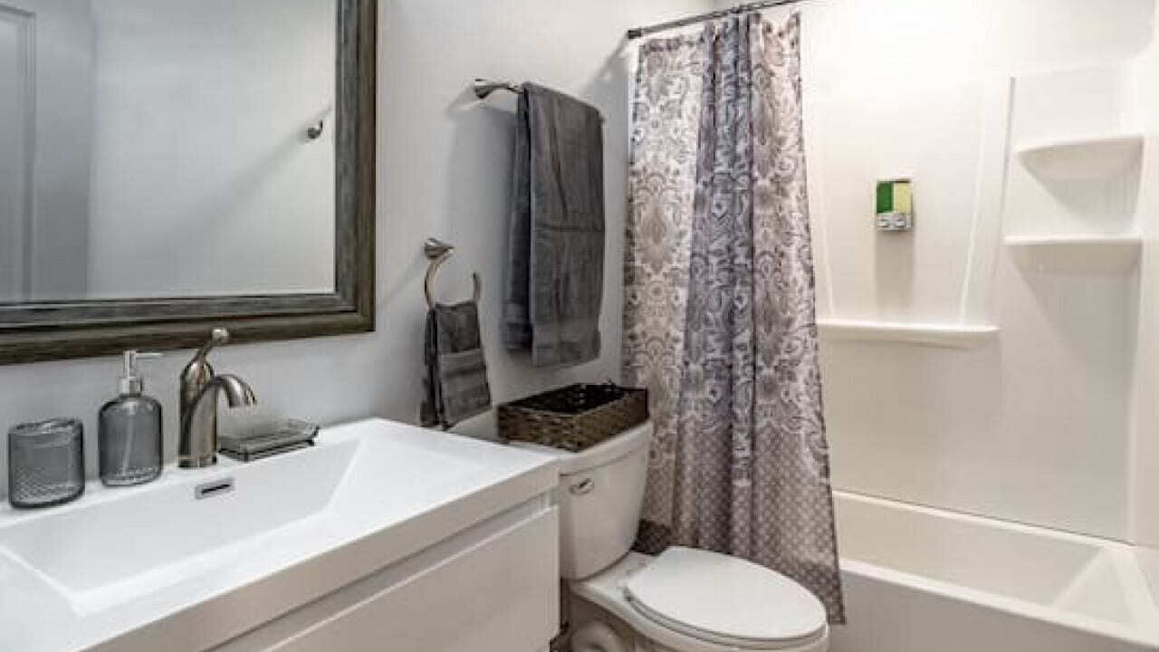 Photo of Bathroom in North by Northwest