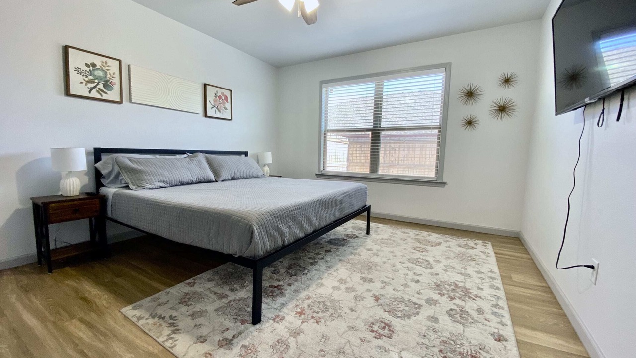 Photo of Bedroom in North by Northwest