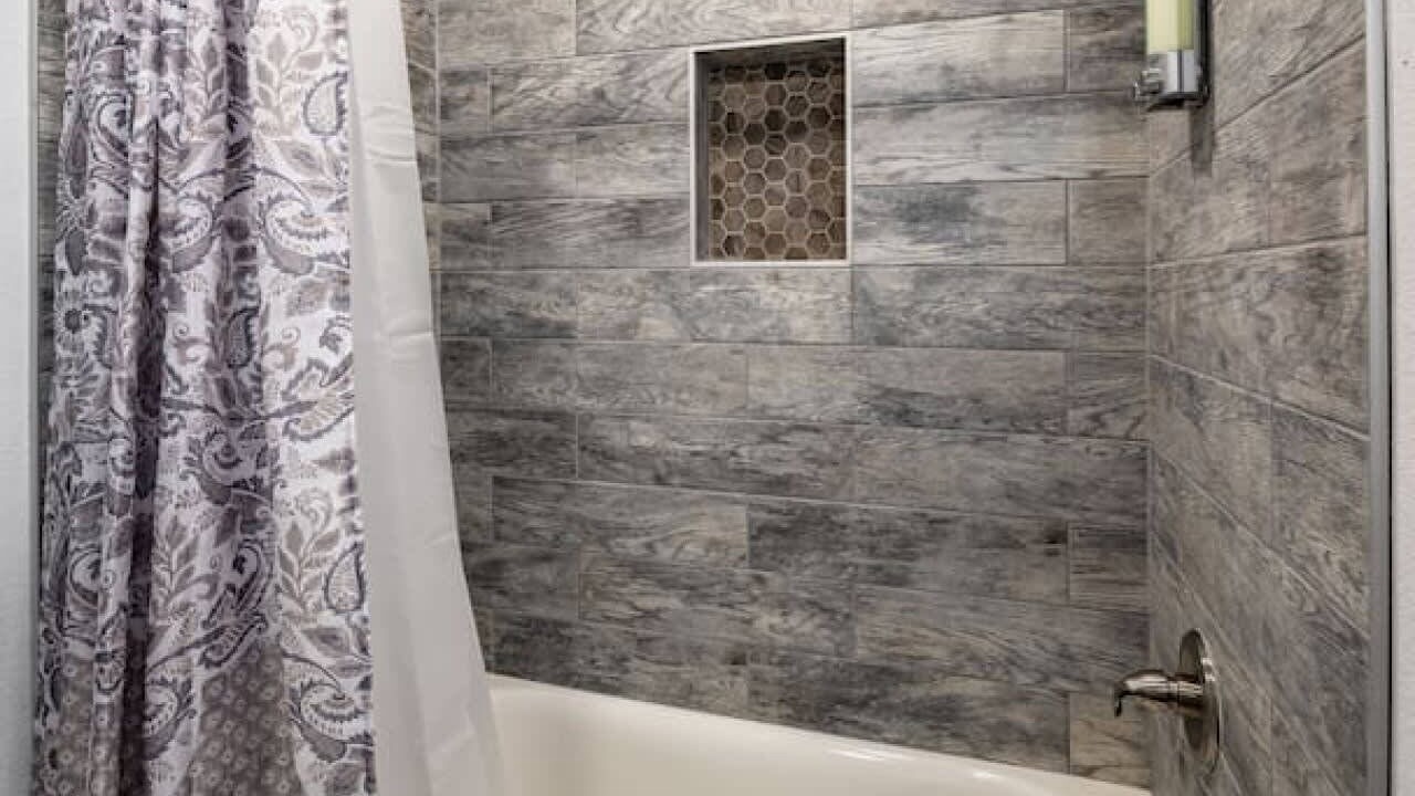Photo of Bathroom in North by Northwest