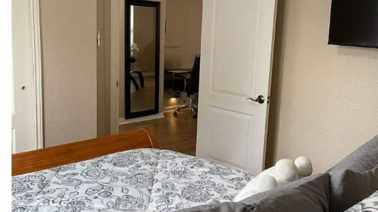 Photo of Bedroom in North San Antonio - SAT