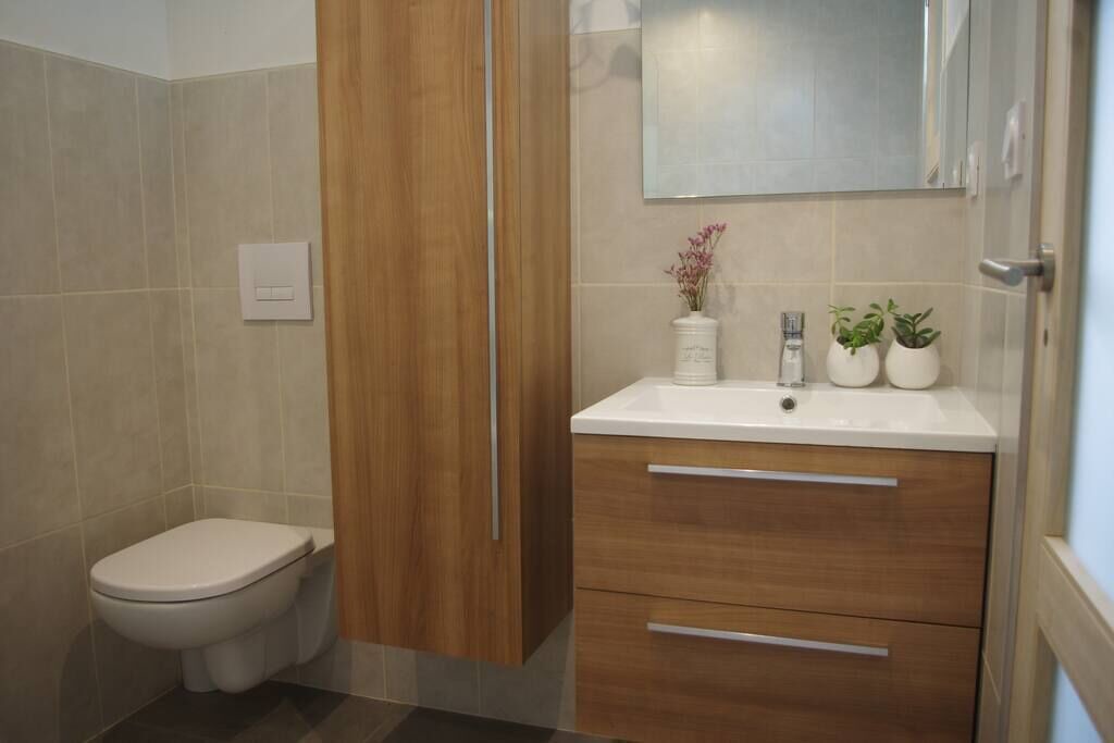 Photo of Bathroom in Vains