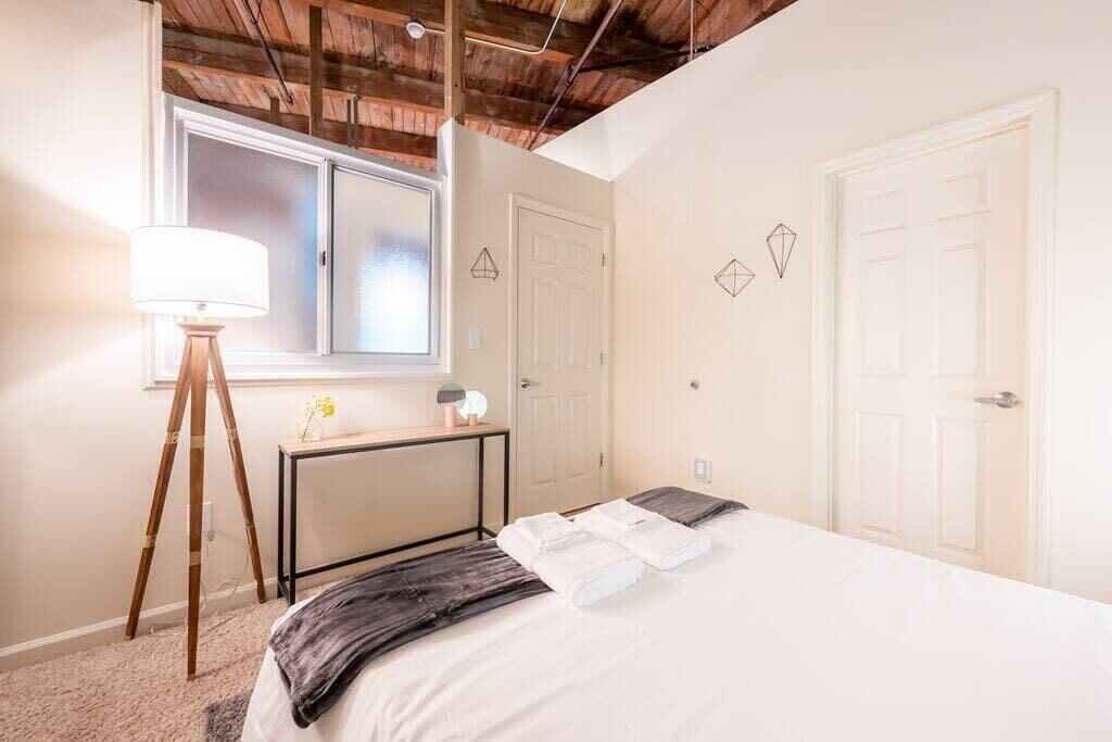 Photo of Bedroom in Downtown
